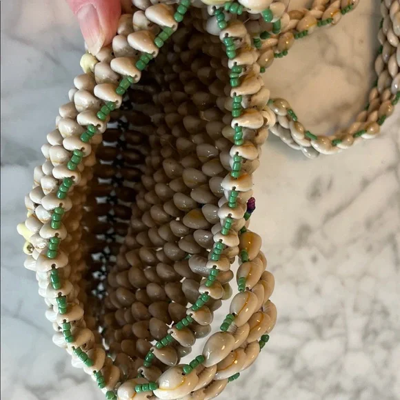Vintage Handcrafted Beaded Shell Bag - Picture 5 of 9